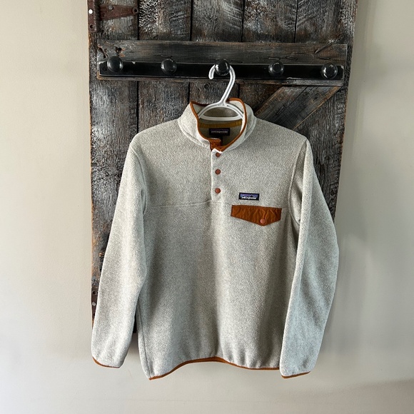 Women's Patagonia Light Weight Synchilla Oatmeal Pullover - Picture 1 of 3